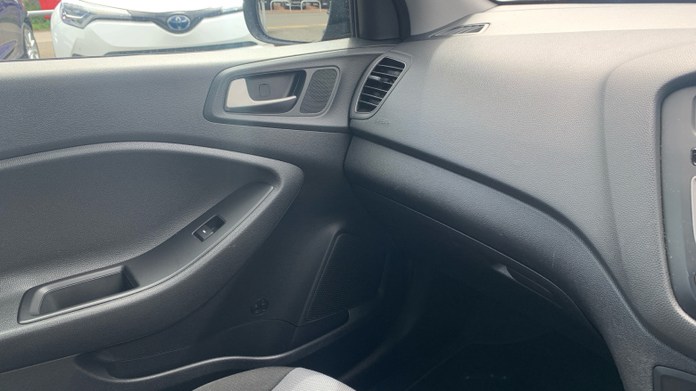 Hyundai i20 1.2 SE 5dr Petrol Hatchback